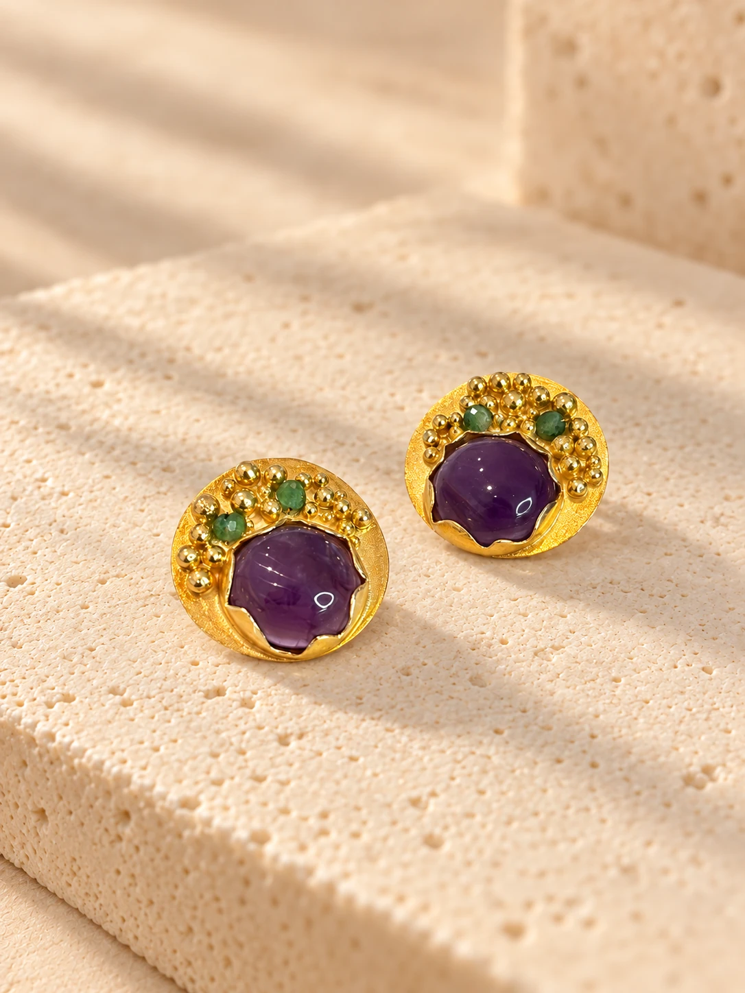 Dünya — küpe çifti